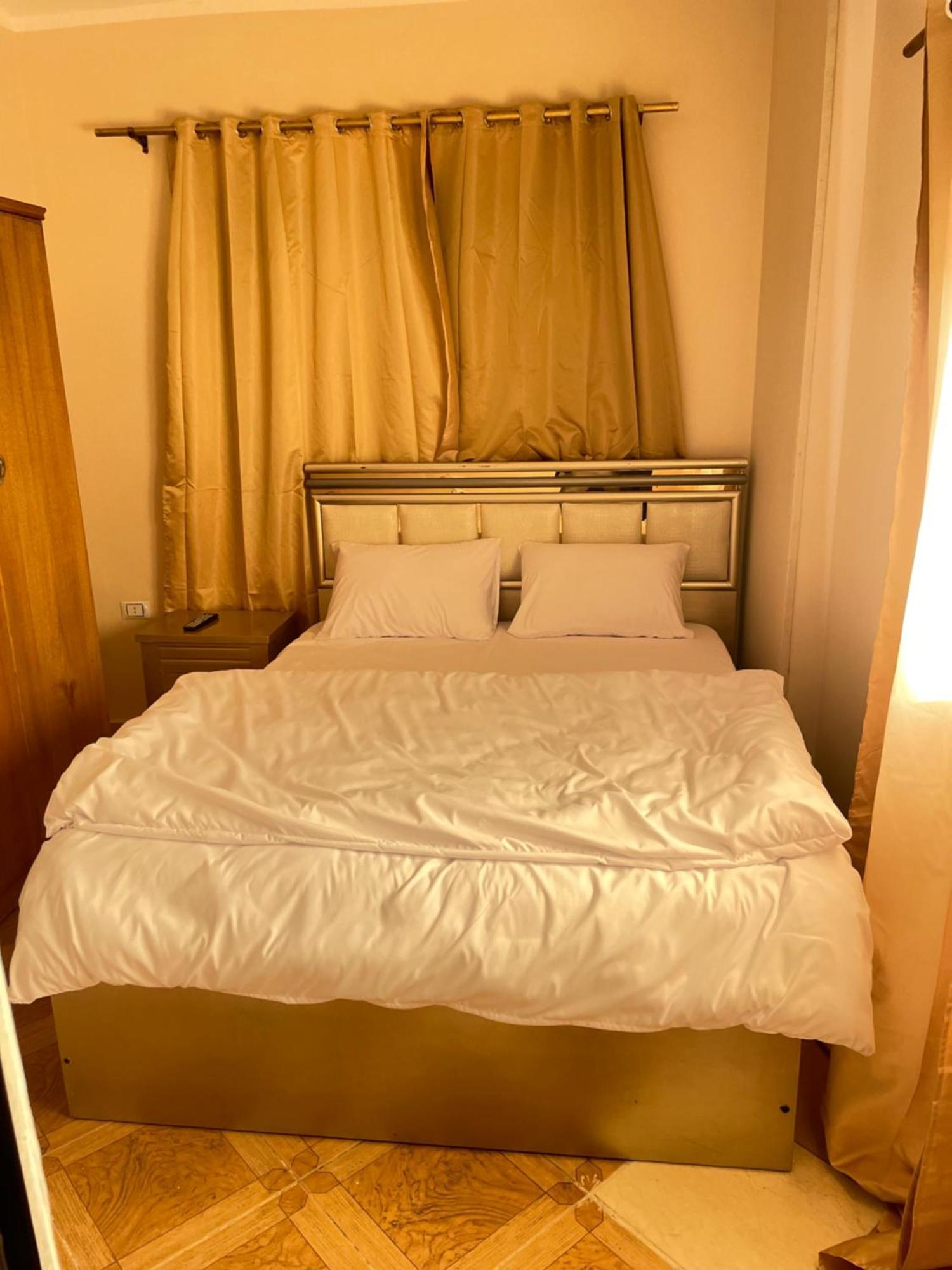 Sami Holiday Inn - Pyramids View Rooftop Al Kawm al Akhdar 외부 사진