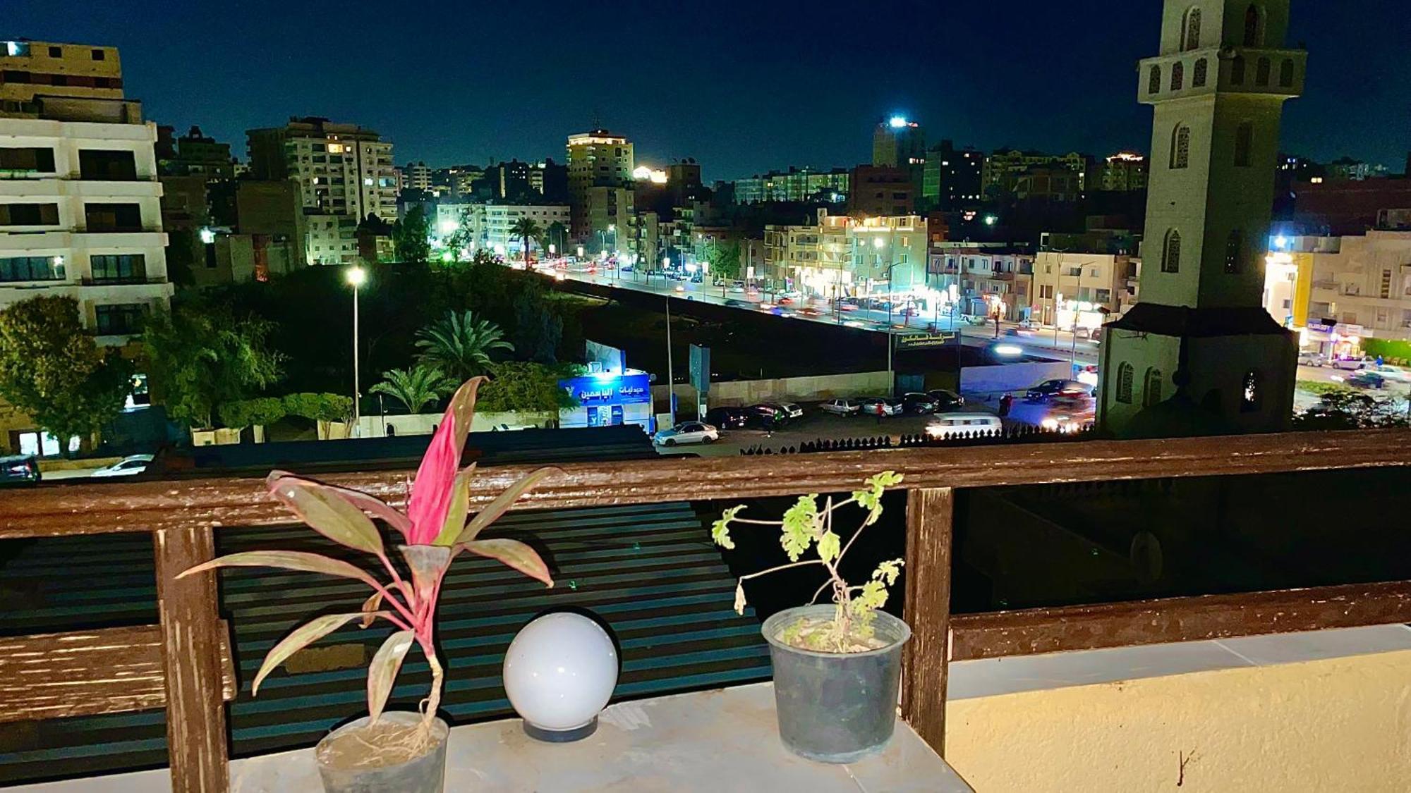 Sami Holiday Inn - Pyramids View Rooftop Al Kawm al Akhdar 외부 사진