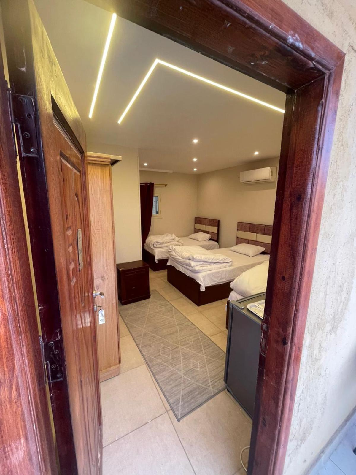 Sami Holiday Inn - Pyramids View Rooftop Al Kawm al Akhdar 외부 사진