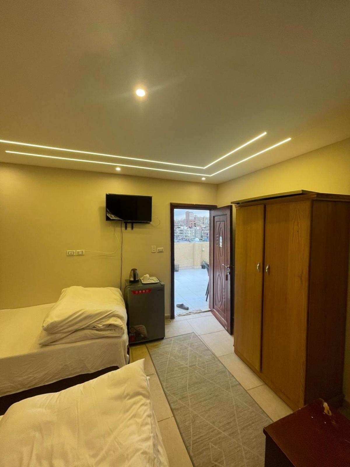 Sami Holiday Inn - Pyramids View Rooftop Al Kawm al Akhdar 외부 사진