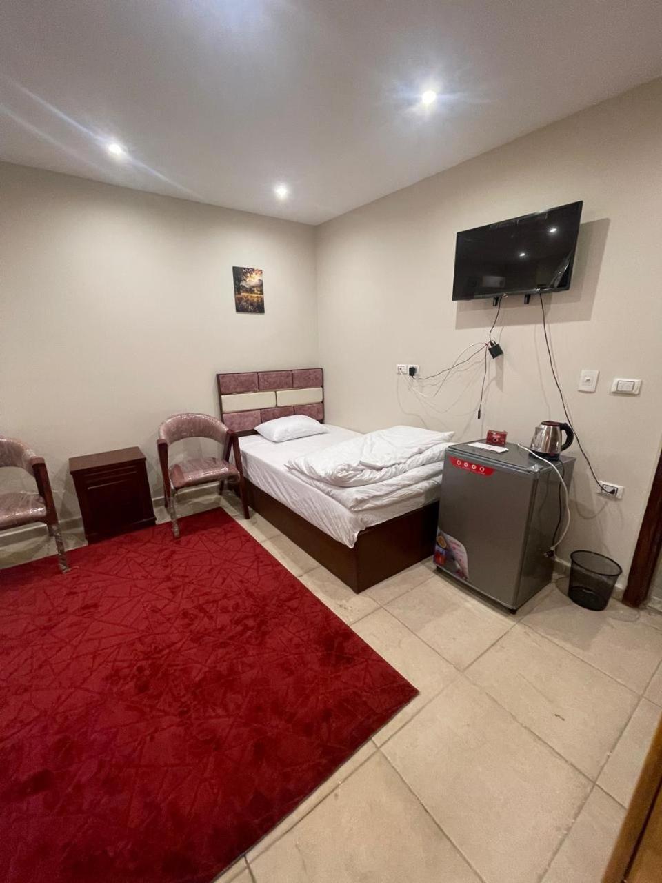 Sami Holiday Inn - Pyramids View Rooftop Al Kawm al Akhdar 외부 사진